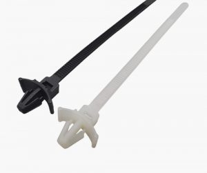Abraçadeira de nylon tipo clip da Guinner em cores branca e preta, ideal para fixação em chapa.